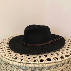 black stetson hat